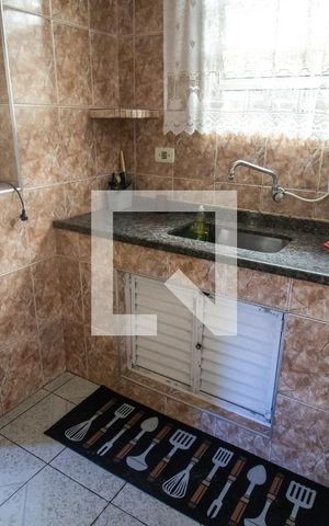 Casa à venda com 90m², 2 quartos e 1 vaga Casa à venda com 90m², 2 quartos e 1 vagaCozinha