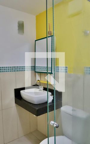 Casa para alugar com 41m², 1 quarto e 1 vaga Casa para alugar com 41m², 1 quarto e 1 vagaBanheiro