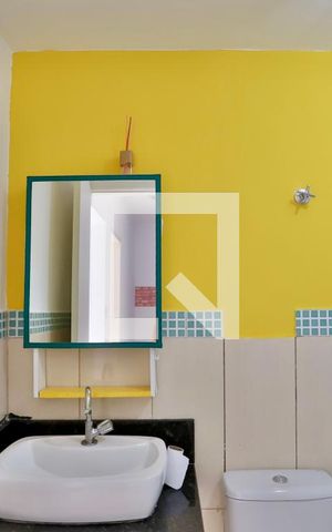 Casa para alugar com 41m², 1 quarto e 1 vaga Casa para alugar com 41m², 1 quarto e 1 vagaBanheiro