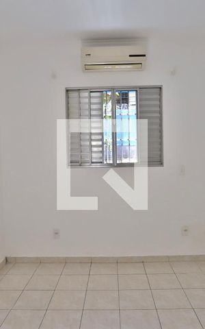 Casa para alugar com 41m², 1 quarto e 1 vaga Casa para alugar com 41m², 1 quarto e 1 vagaQuarto