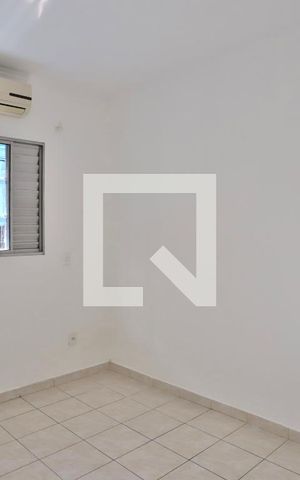 Casa para alugar com 41m², 1 quarto e 1 vaga Casa para alugar com 41m², 1 quarto e 1 vagaQuarto