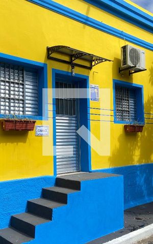 Casa para alugar com 41m², 1 quarto e 1 vaga Casa para alugar com 41m², 1 quarto e 1 vagaFachada