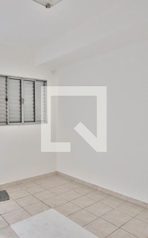 Casa para alugar com 41m², 1 quarto e 1 vaga Casa para alugar com 41m², 1 quarto e 1 vagaSala