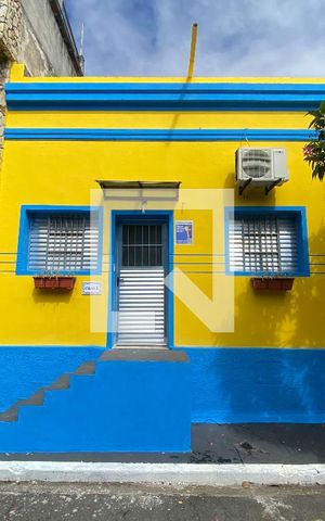 Casa para alugar com 41m², 1 quarto e 1 vaga Casa para alugar com 41m², 1 quarto e 1 vagaFachada