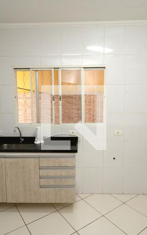 Casa para alugar com 85m², 2 quartos e 4 vagasCozinha