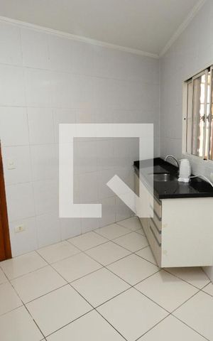 Casa para alugar com 85m², 2 quartos e 4 vagasCozinha