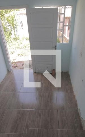 Casa à venda com 95m², 3 quartos e 1 vagaÁrea de Serviço