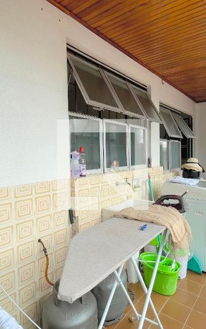 Casa à venda com 231m², 3 quartos e 4 vagasÁrea de Serviço