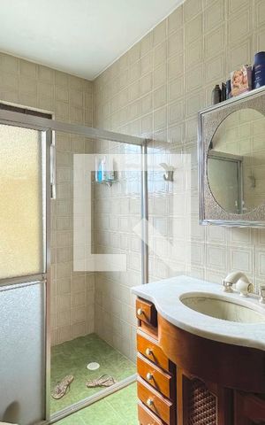 Casa à venda com 231m², 3 quartos e 4 vagasBanheiro da Suíte