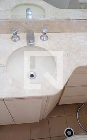 Apartamento à venda com 56m², 2 quartos e 2 vagasBanheiro da Suíte
