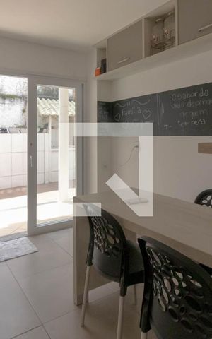 Casa de condomínio à venda com 550m², 4 quartos e 2 vagas Casa de condomínio à venda com 550m², 4 quartos e 2 vagasCozinha