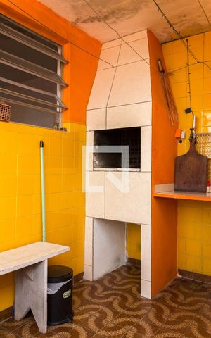 Casa à venda com 151m², 4 quartos e 2 vagas Casa à venda com 151m², 4 quartos e 2 vagasÁrea comum