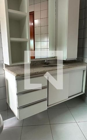 Casa para alugar com 370m², 5 quartos e 4 vagas Casa para alugar com 370m², 5 quartos e 4 vagasSuite 1