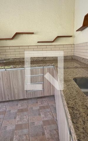 Casa para alugar com 370m², 5 quartos e 4 vagas Casa para alugar com 370m², 5 quartos e 4 vagasChurrasqueira