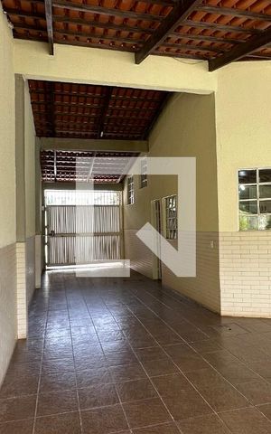 Casa para alugar com 370m², 5 quartos e 4 vagas Casa para alugar com 370m², 5 quartos e 4 vagasGaragem