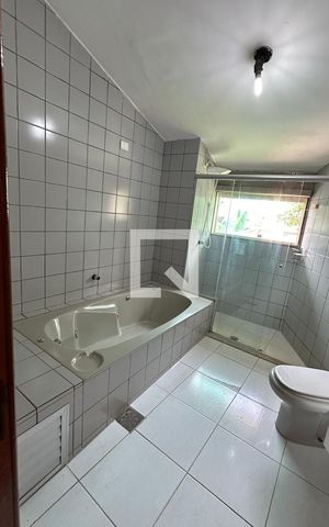 Casa para alugar com 370m², 5 quartos e 4 vagas Casa para alugar com 370m², 5 quartos e 4 vagasSuite 1
