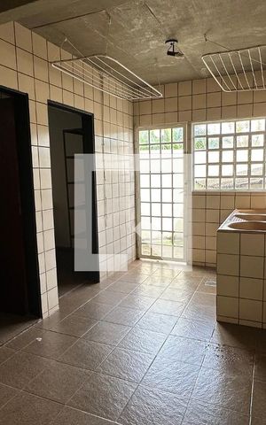 Casa para alugar com 370m², 5 quartos e 4 vagas Casa para alugar com 370m², 5 quartos e 4 vagasÁrea de Serviço