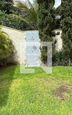 Casa para alugar com 370m², 5 quartos e 4 vagas Casa para alugar com 370m², 5 quartos e 4 vagasJardim
