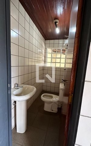 Casa para alugar com 370m², 5 quartos e 4 vagas Casa para alugar com 370m², 5 quartos e 4 vagasBanheiro