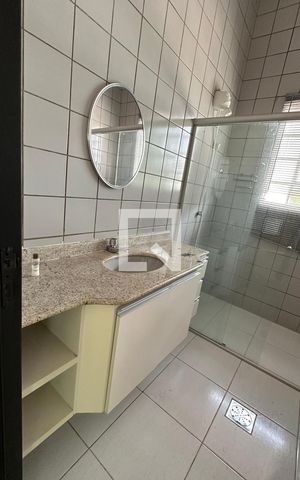 Casa para alugar com 370m², 5 quartos e 4 vagas Casa para alugar com 370m², 5 quartos e 4 vagasSuite 3