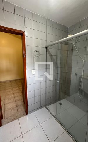 Casa para alugar com 370m², 5 quartos e 4 vagas Casa para alugar com 370m², 5 quartos e 4 vagasSuite 2