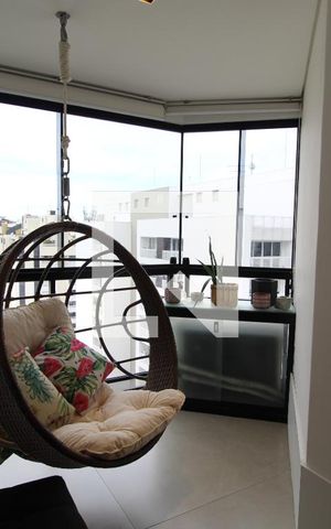 Apartamento para alugar com 65m², 2 quartos e 1 vagaSala