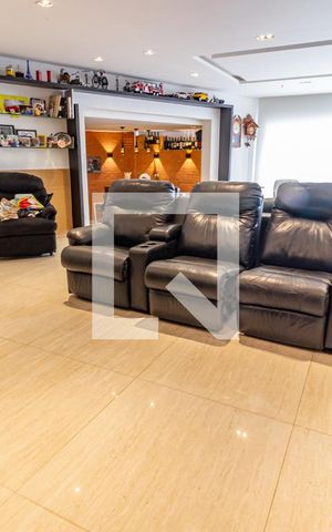 Casa à venda com 480m², 3 quartos e 4 vagasSala 1