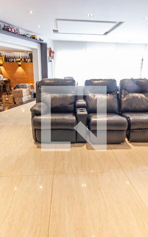 Casa à venda com 480m², 3 quartos e 4 vagasSala 1