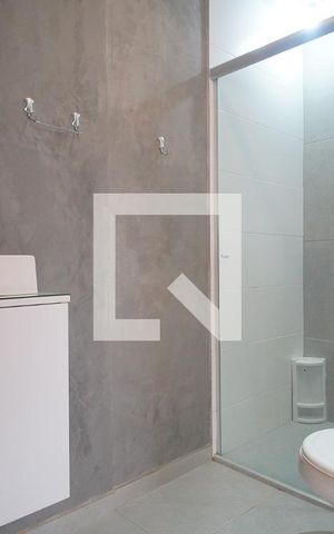 Casa à venda com 50m², 1 quarto e 1 vaga Casa à venda com 50m², 1 quarto e 1 vagaBanheiro