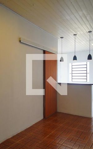 Casa à venda com 50m², 1 quarto e 1 vaga Casa à venda com 50m², 1 quarto e 1 vagaSala