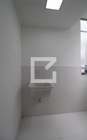 Apartamento à venda com 68m², 2 quartos e sem vaga Apartamento à venda com 68m², 2 quartos e sem vagaCozinha e Área de Serviço