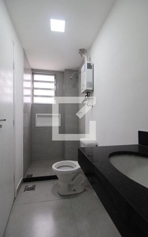 Apartamento à venda com 68m², 2 quartos e sem vaga Apartamento à venda com 68m², 2 quartos e sem vagaBanheiro da Suíte