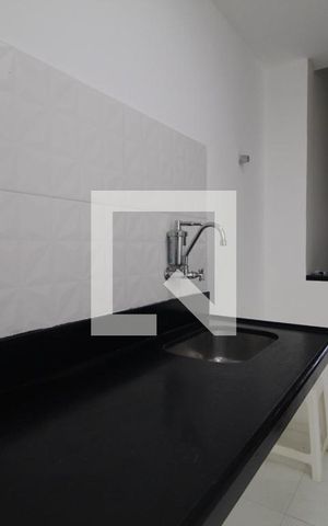 Apartamento à venda com 68m², 2 quartos e sem vaga Apartamento à venda com 68m², 2 quartos e sem vagaCozinha e Área de Serviço