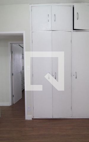 Apartamento à venda com 68m², 2 quartos e sem vaga Apartamento à venda com 68m², 2 quartos e sem vagaSuíte