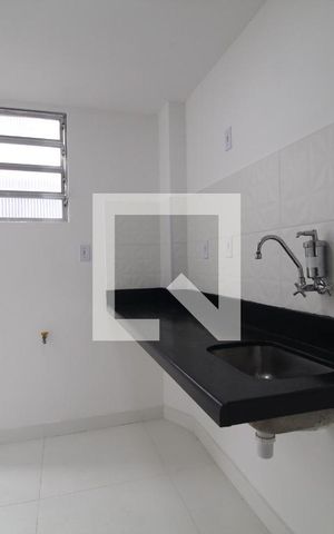 Apartamento à venda com 68m², 2 quartos e sem vaga Apartamento à venda com 68m², 2 quartos e sem vagaCozinha e Área de Serviço