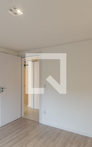 Apartamento à venda com 74m², 2 quartos e 1 vaga Apartamento à venda com 74m², 2 quartos e 1 vagaSuite
