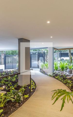Apartamento à venda com 74m², 2 quartos e 1 vaga Apartamento à venda com 74m², 2 quartos e 1 vagaHall