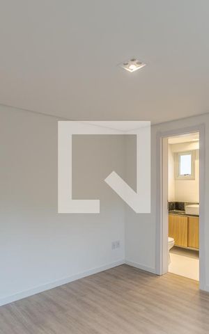 Apartamento à venda com 74m², 2 quartos e 1 vaga Apartamento à venda com 74m², 2 quartos e 1 vagaSuite