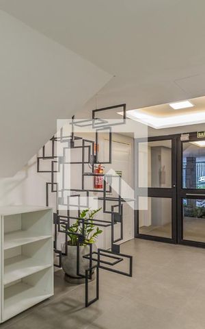Apartamento à venda com 74m², 2 quartos e 1 vaga Apartamento à venda com 74m², 2 quartos e 1 vagaHall