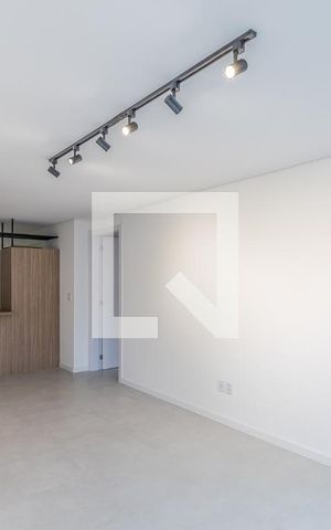 Apartamento à venda com 74m², 2 quartos e 1 vaga Apartamento à venda com 74m², 2 quartos e 1 vagaSala