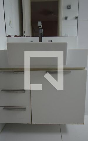 Apartamento para alugar com 90m², 2 quartos e 2 vagasBanheiro da Suíte