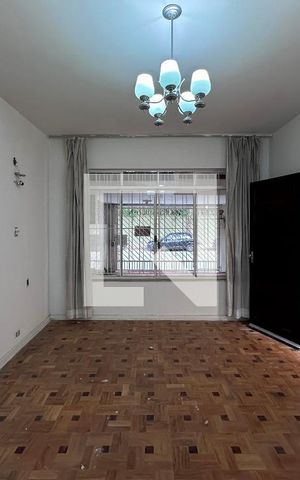 Casa para alugar com 380m², 3 quartos e 2 vagasSala