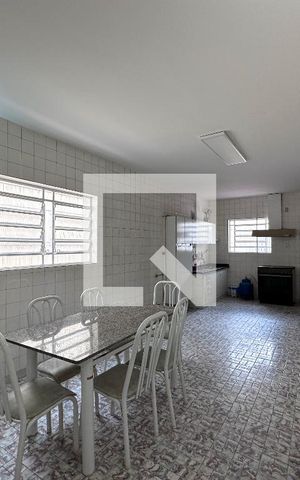 Casa para alugar com 380m², 3 quartos e 2 vagasCozinha