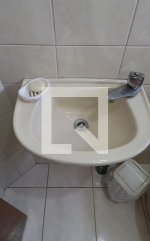 Apartamento à venda com 138m², 4 quartos e 2 vagasBanheiro de serviço
