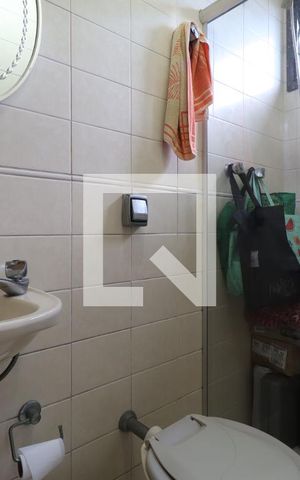 Apartamento à venda com 138m², 4 quartos e 2 vagasBanheiro de serviço