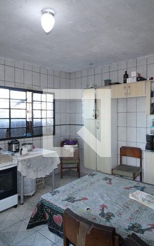Casa para alugar com 450m², 3 quartos e 2 vagasCozinha