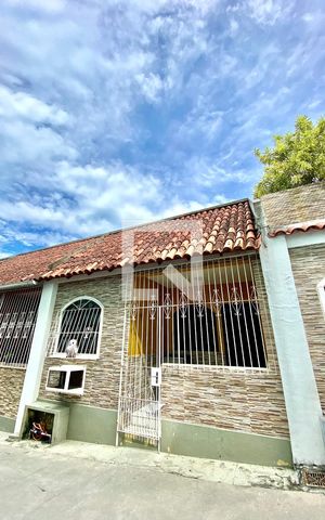 Casa à venda com 62m², 2 quartos e 1 vagaFachada da casa