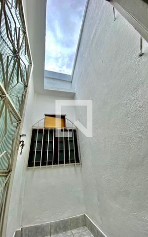 Casa à venda com 62m², 2 quartos e 1 vagaÁrea de Serviço