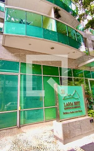 Apartamento à venda com 95m², 1 quarto e 1 vaga Apartamento à venda com 95m², 1 quarto e 1 vagaFachada com cartaz QA.