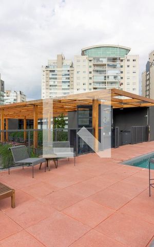 Apartamento à venda com 29m², 1 quarto e sem vagaÁrea comum - Piscina